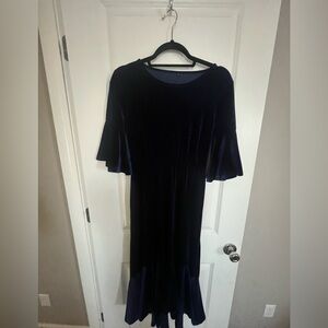 Elegant Navy Blue Velvet Dress